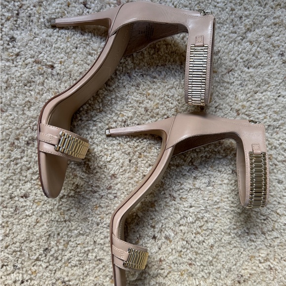 Kendall + Kylie Nude Heeled Sandal with Gold Accents, Size 7 - Picture 12 of 15